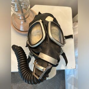 Vintage mask from the 1940s see pics for condition
